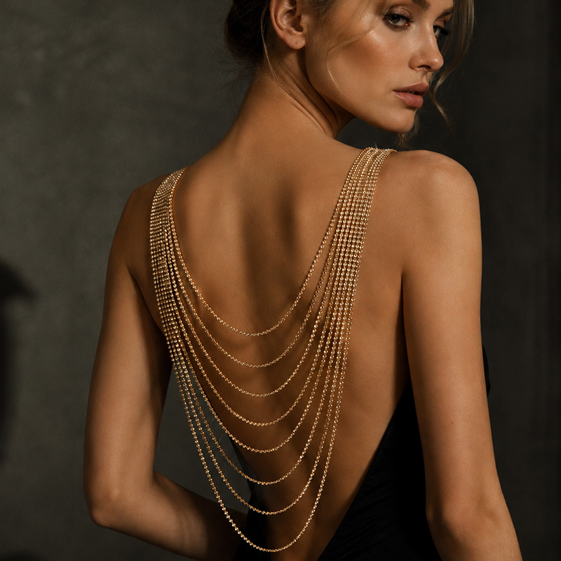 Body Jewelry For Backless Dress - Kryształowy łańcuszek na plecy z dżetami,