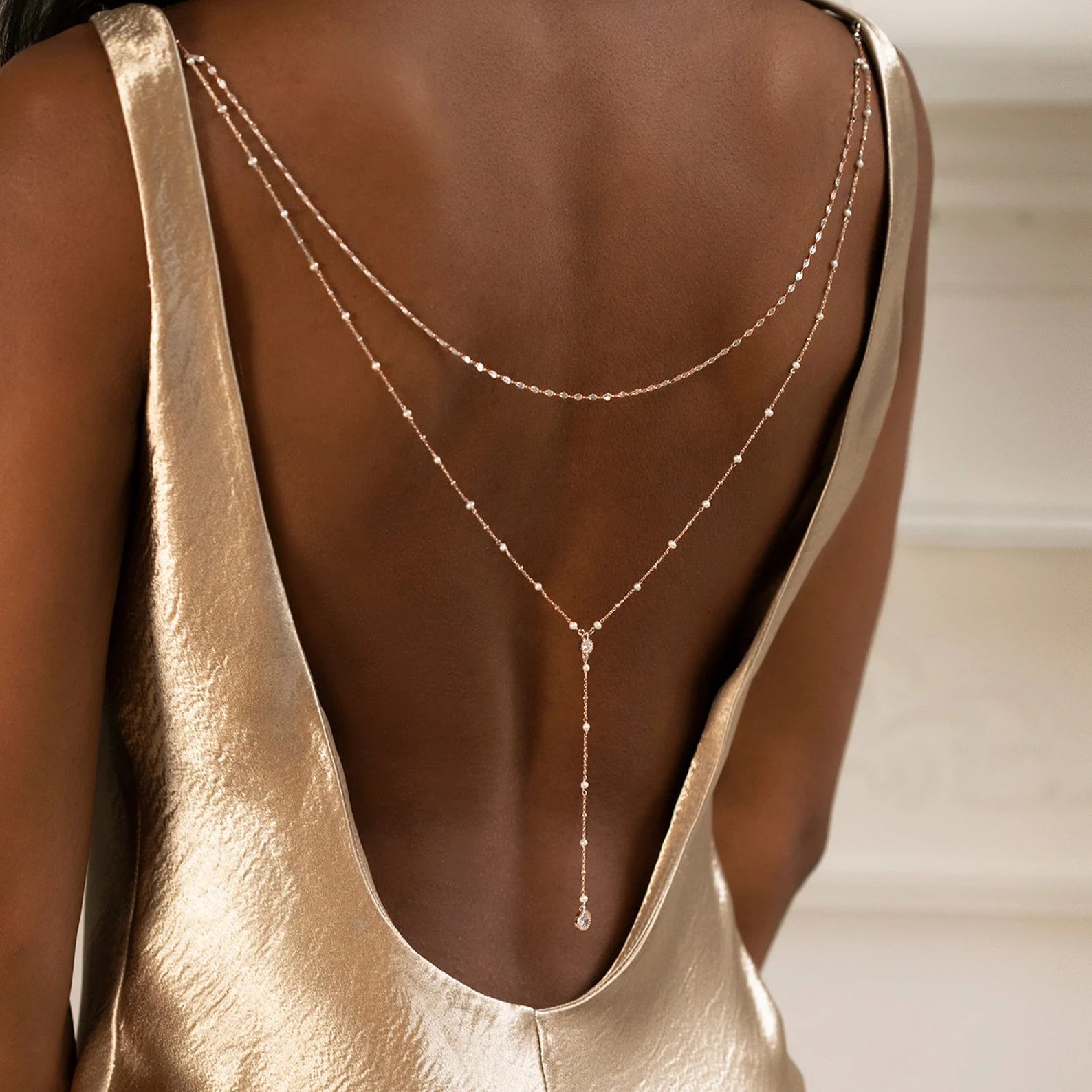 Body Jewelry For Backless Dress - Delikatny pozłacany naszyjnik z koralikami CZ